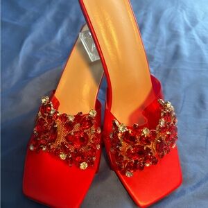 Let me see you 👠👠 WALK👠👠WALK WALK👠👠